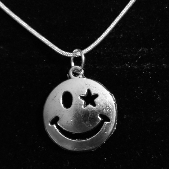 1\2 Starstuck Emoji .925 Sterling Silver Chain - Picture 3 of 3